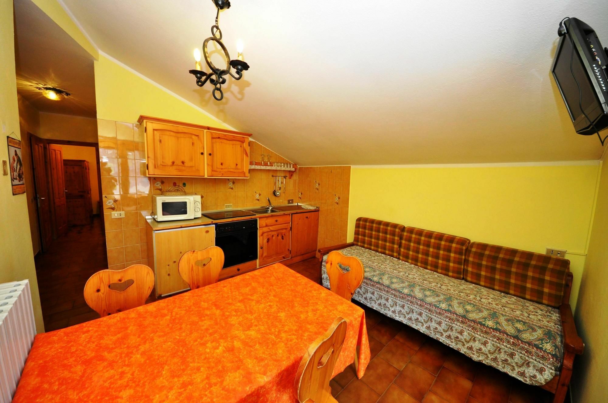 Residence Casa Longa By Livigno Accomodation Kültér fotó
